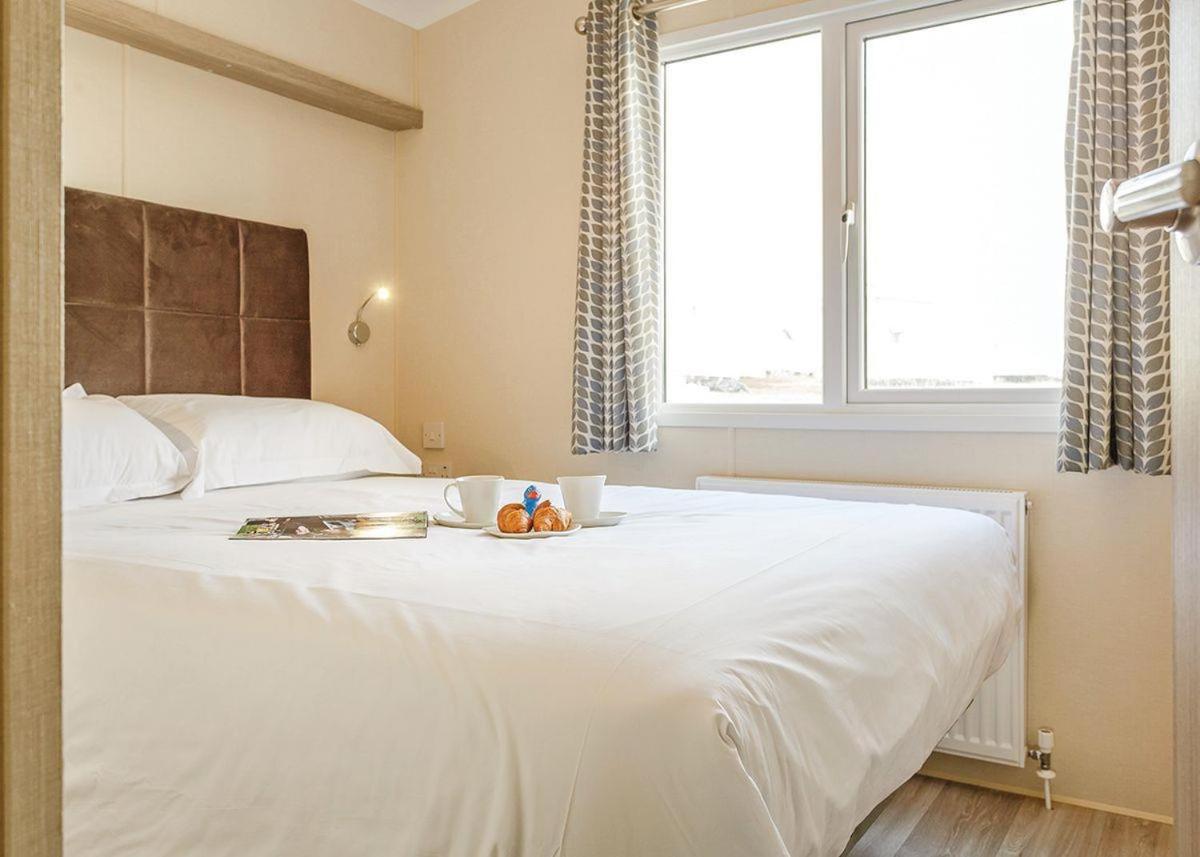 Piran Meadows Resort New Quay Kültér fotó