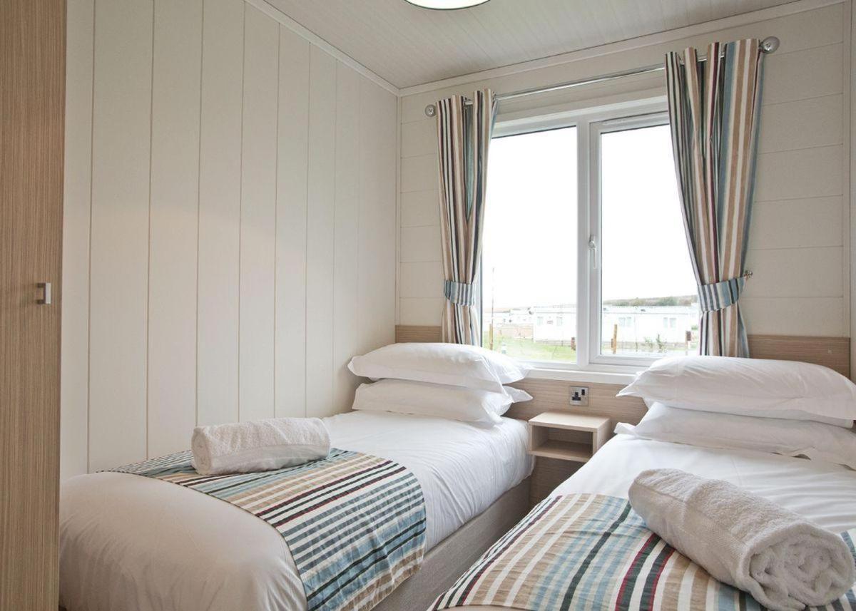 Piran Meadows Resort New Quay Kültér fotó