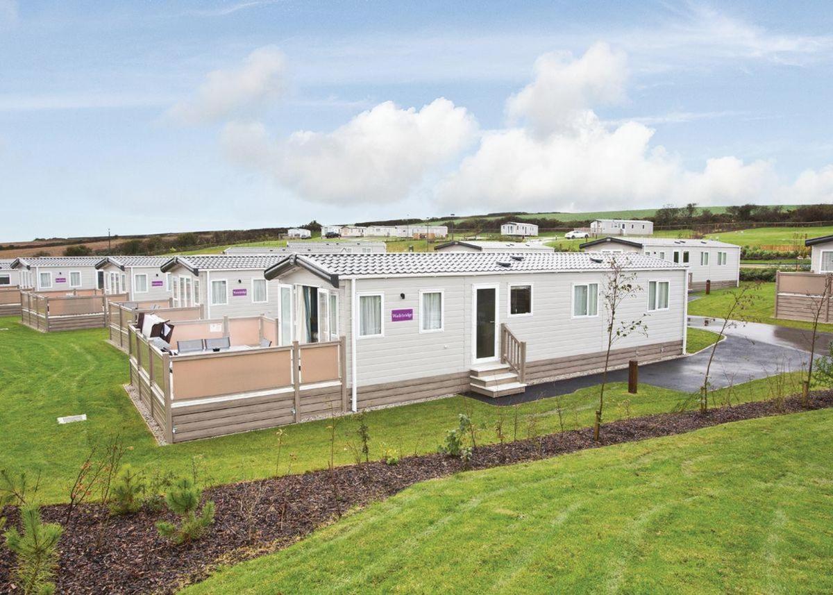 Piran Meadows Resort New Quay Kültér fotó